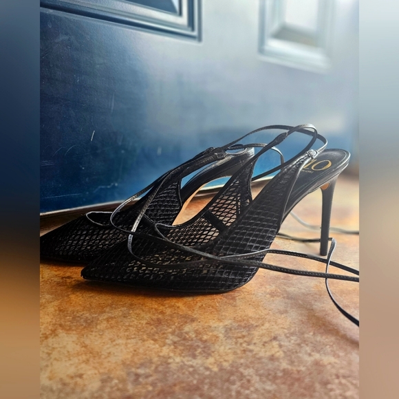 J-Lo heels - Picture 1 of 4